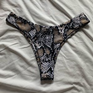 leopard print bikini bottoms